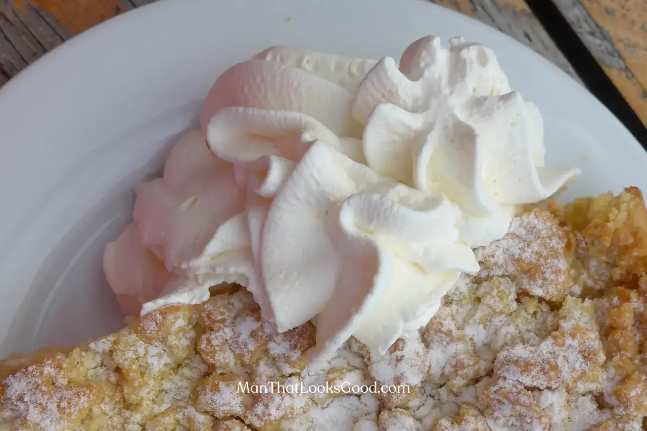Pumpkin Spice Whipped Cream [manthatlooksgood.com]