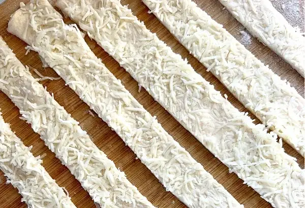 puff pastries cheese sticks recipe