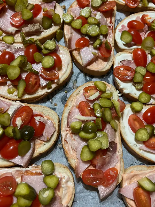 bread pizza
