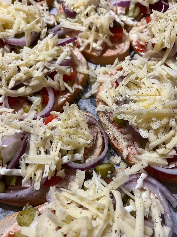 bread pizza